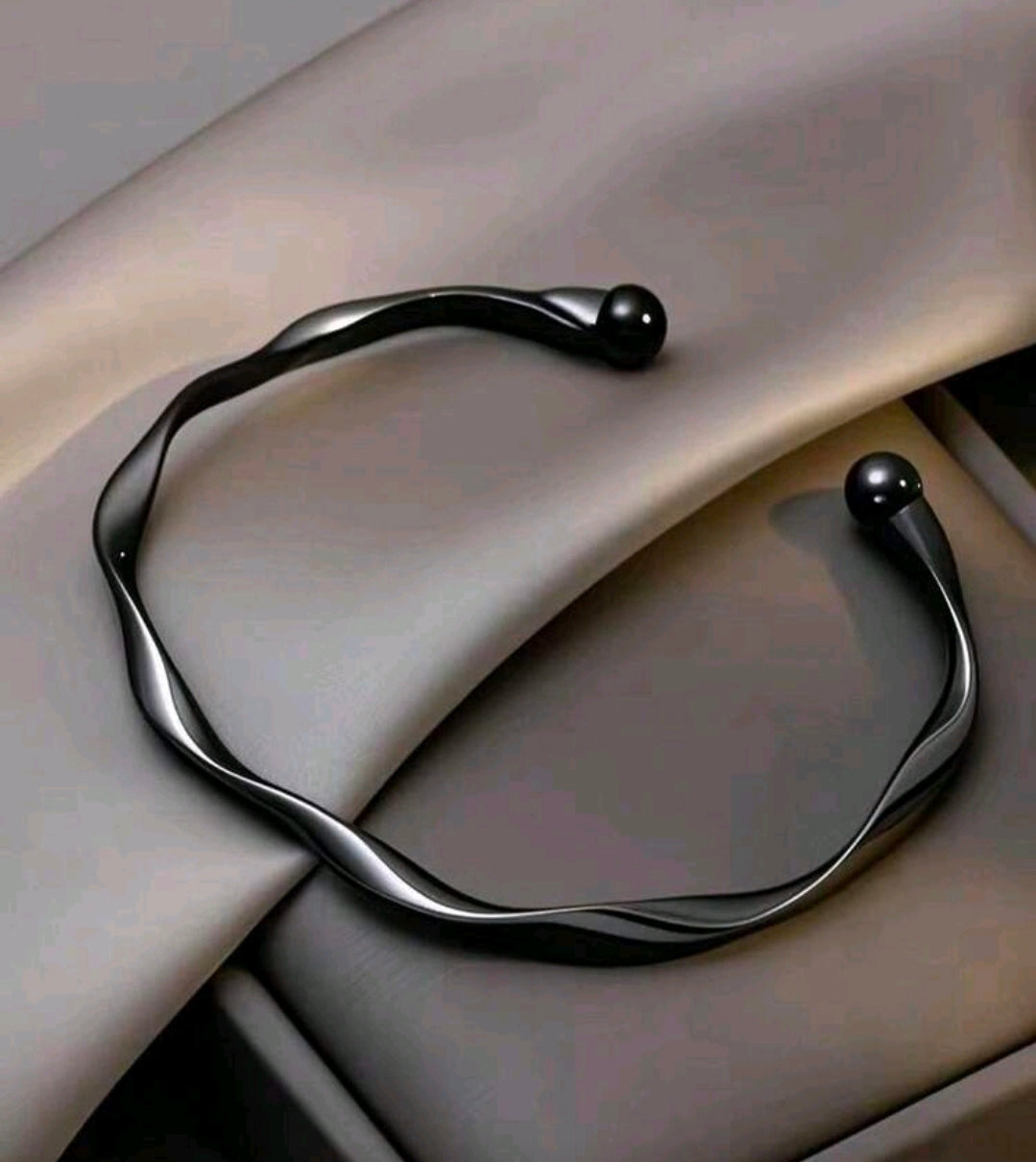 Black Twist Texture Bracelet